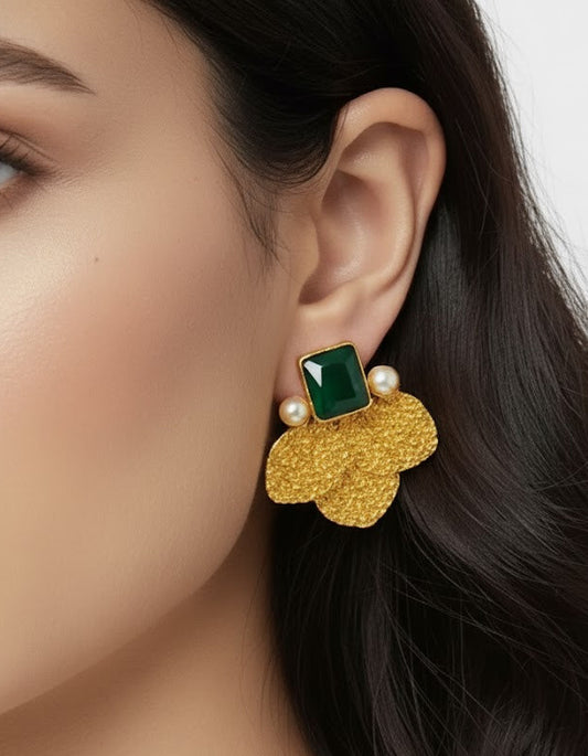 Leaf Toos Pair |Studs | Earing | Zebaish Wigs and Extensions